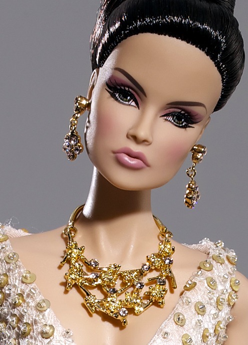 W Club doll 1 2011 4