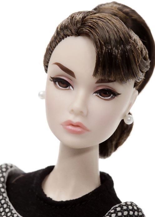 web_Sabrina_14010_CU