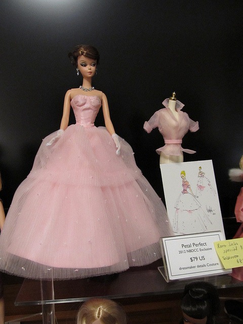 7533350276_e064dde18c_z