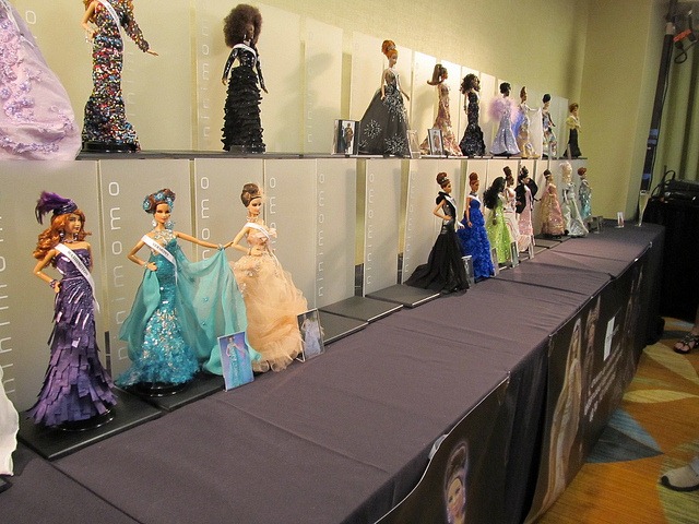 7548363318_8a0311356a_z