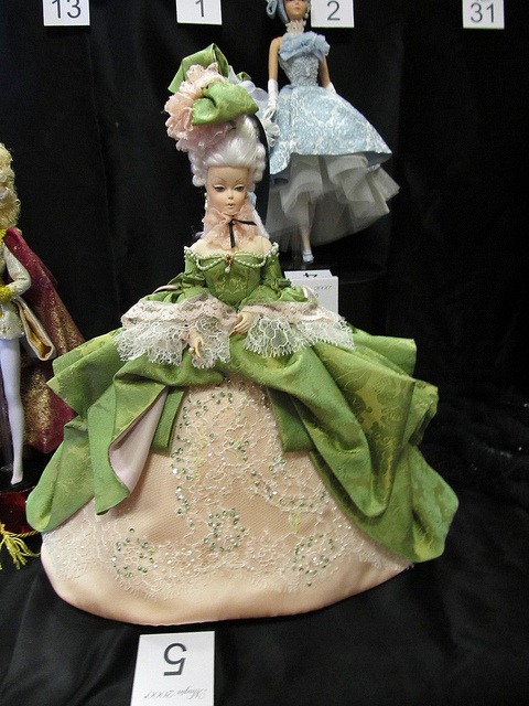 7549506010_35009782fc_z