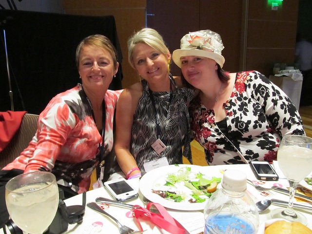 7558176964_75aef67f35_z