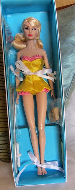 8033513050_8360e83e0e_z med