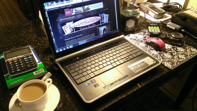 10592308994_95098192b2_z