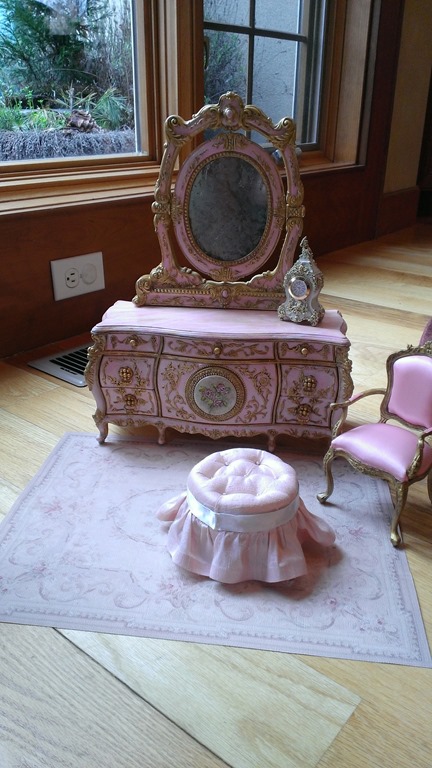 © 2014 Inside The Fashion Doll Studio