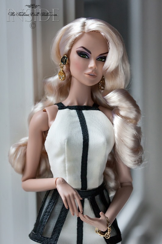 © 2015 Inside The Fashion Doll Studio