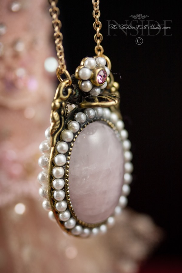 ©2016 Inside The Fashion Doll Studio 'Love in Praga'