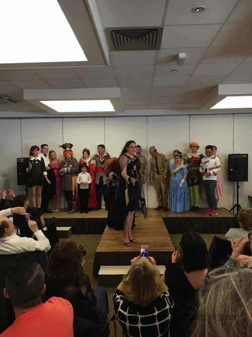 ©2016 Dutch Barbie World