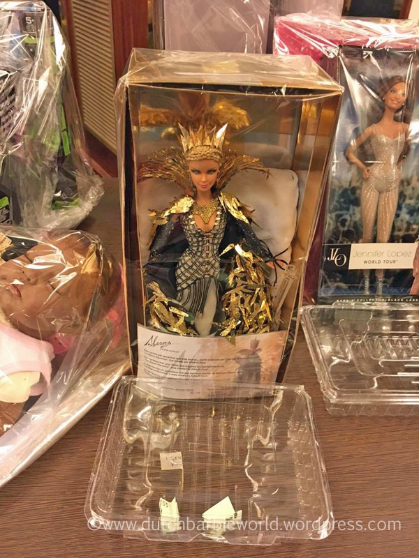 ©2016 Dutch Barbie World