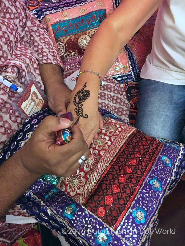 ©2016 Dutch Fashion Doll World