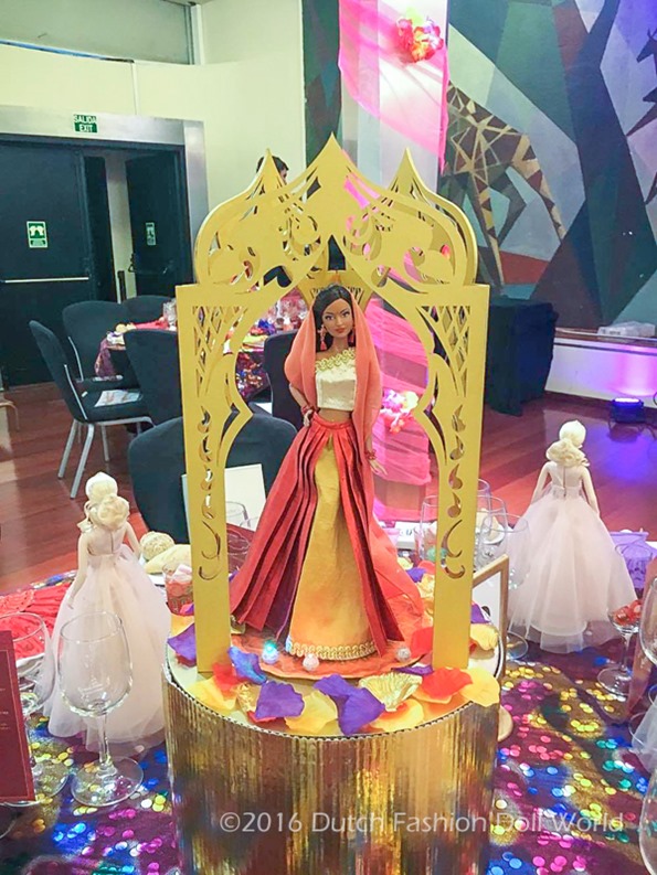 ©2016 Dutch Fashion Doll World ©2016 Dutch Fashion Doll World