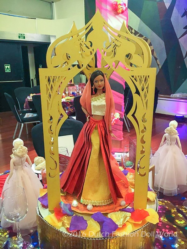 ©2016 Dutch Fashion Doll World