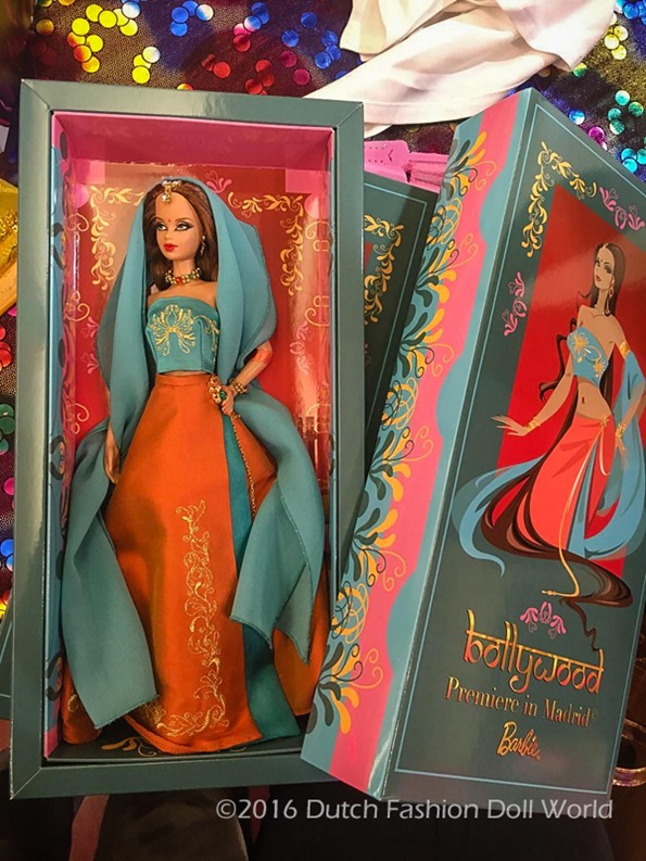 ©2016 Dutch Fashion Doll World ©2016 Dutch Fashion Doll World