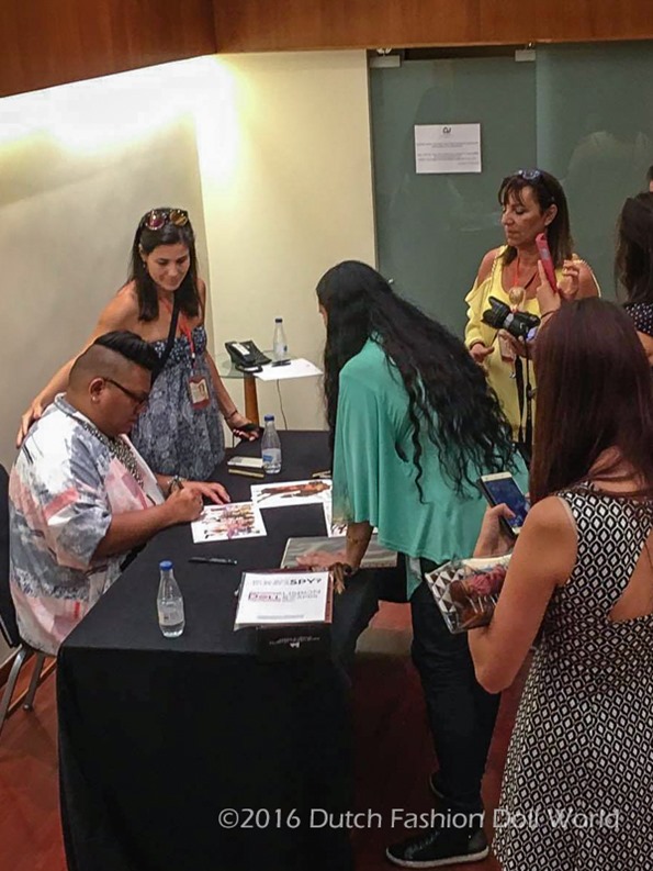 ©2016 Dutch Fashion Doll World