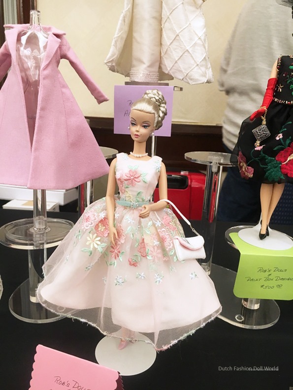 ©2017 Dutch Fashion Doll World