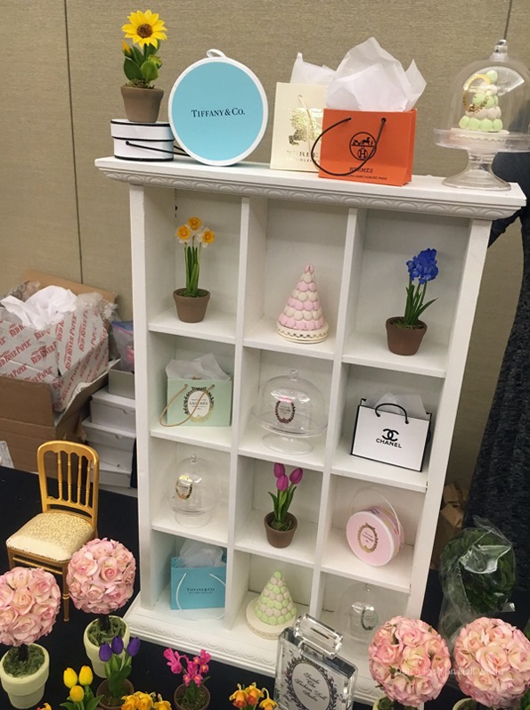 ©2017 Dutch Fashion Doll World