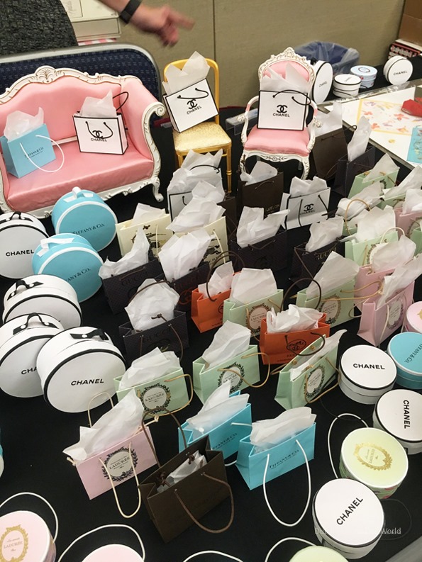 ©2017 Dutch Fashion Doll World