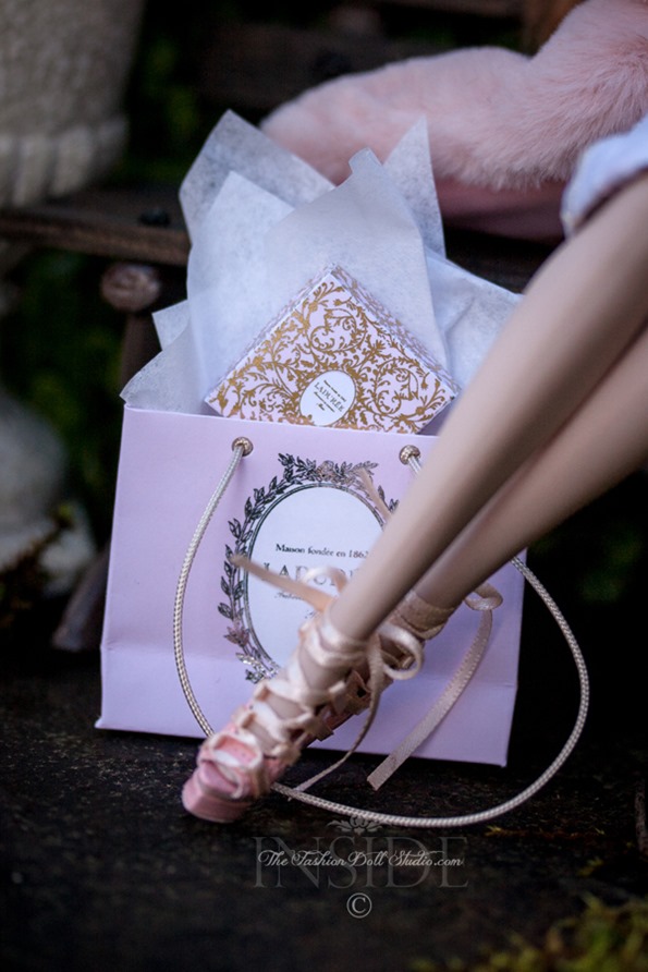 ©2017 Inside The Fashion Doll Studio - A Romantic Era Concludes