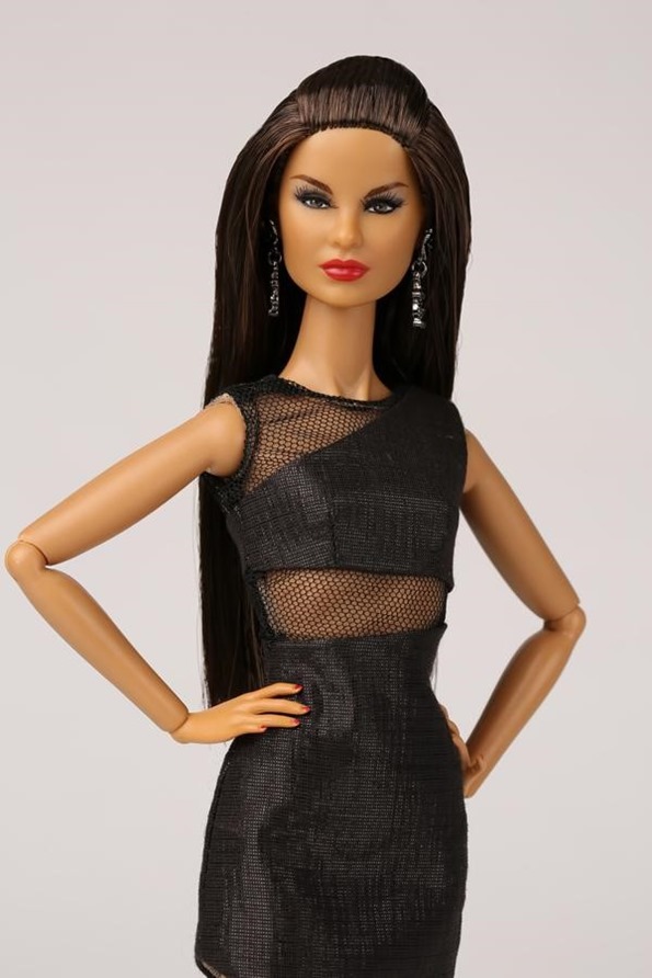 ©2017 Integrity Toys Zine Queen Binx Barone™