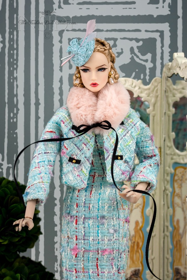 ©2017 Inside The Fashion Doll Studio - A Class Act