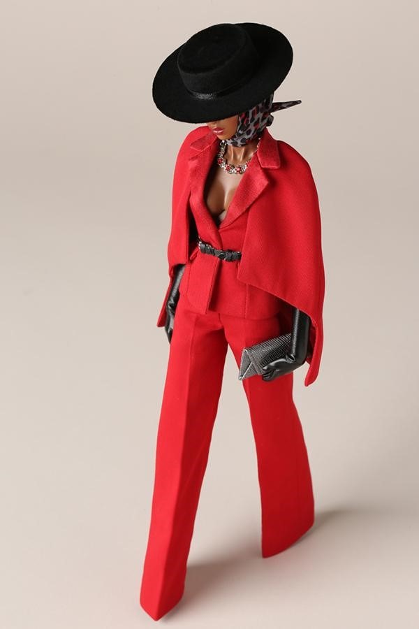 ©2017 Integrity Toys Inc Exquise Adèle Makéda®