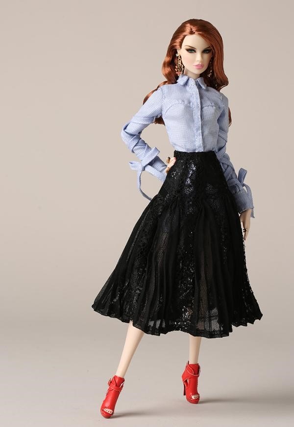 ©2017 Integrity Toys Inc. Sophistiquée Vanessa Perrin™ 