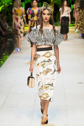 ©2016 Vogue, Inc.  Spring 2017 RTW Dolce and Gabbana