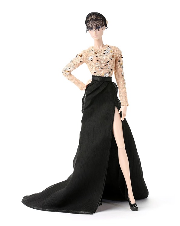 ©2017 Bergdorf Goodman Jason Wu Doll Jason Wu 10th Anniversary Collection Doll with Long Skirt