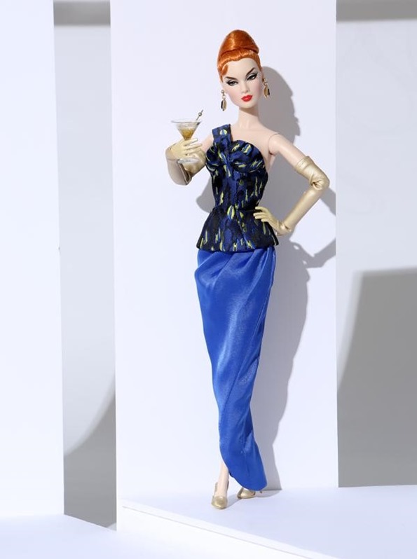 ©2018 Integrity Toys, Inc.-East 59th Collection-Blue Gold Victoire Roux