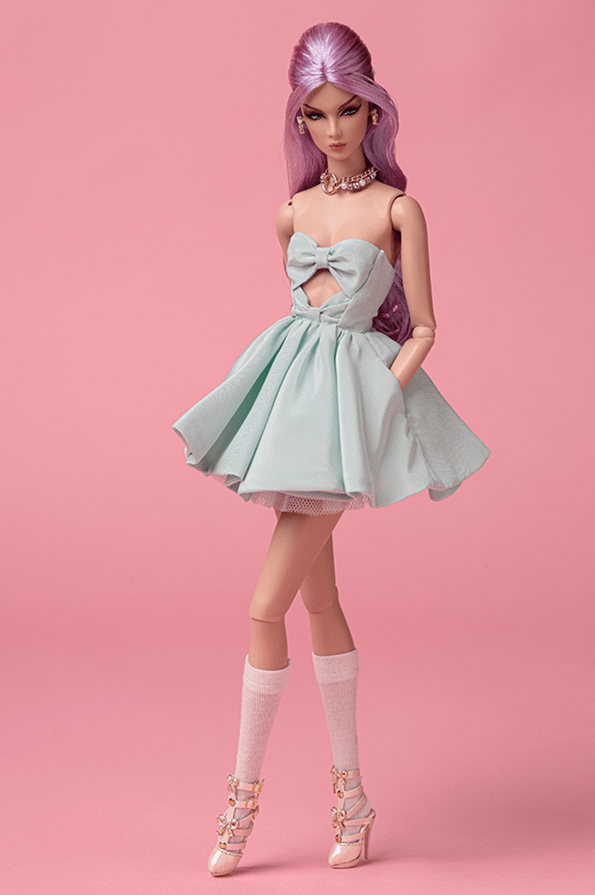 ©2019 Integrity Toys Inc. - Mademoiselle Eden WClub exclusive