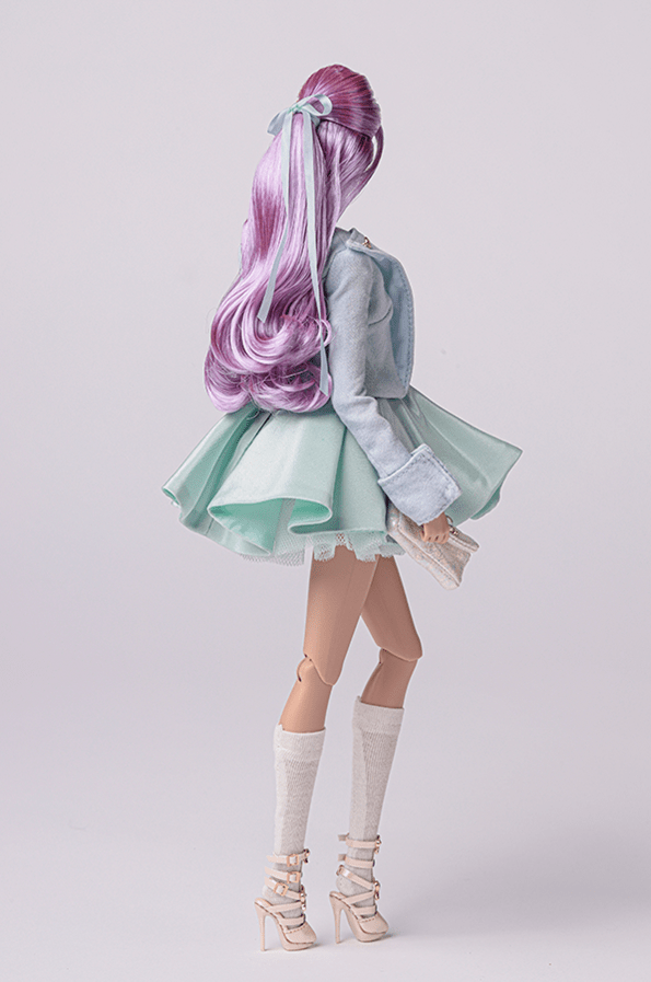 ©2019 Integrity Toys Inc. - Mademoiselle Eden WClub exclusive