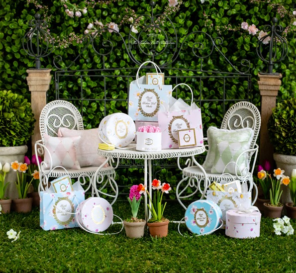 ©2020 Inside the Fashion Doll Studio-Celebrating Easter with Poppies and Dasies