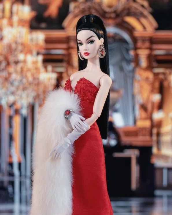 ©2020 Integrity Toys - Sizzling in Paris Poppy Parker