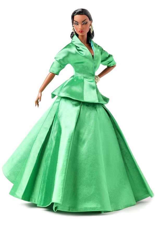 ©2020 Integrity Toys Merry & Bright Della Roux 